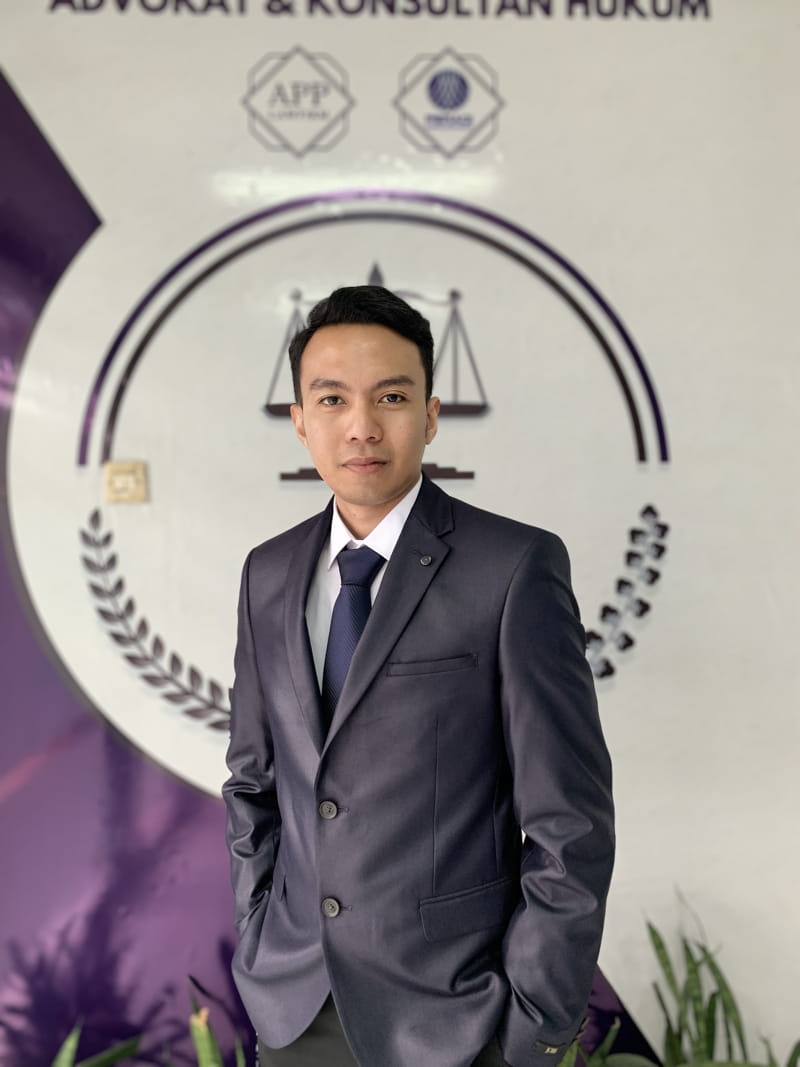 Junior Associate